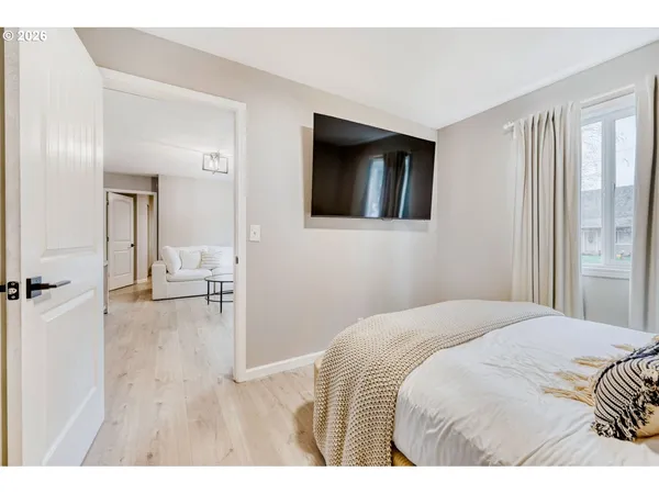 $365,000 | 1422 Southeast 169th Place, Portland, OR 97233