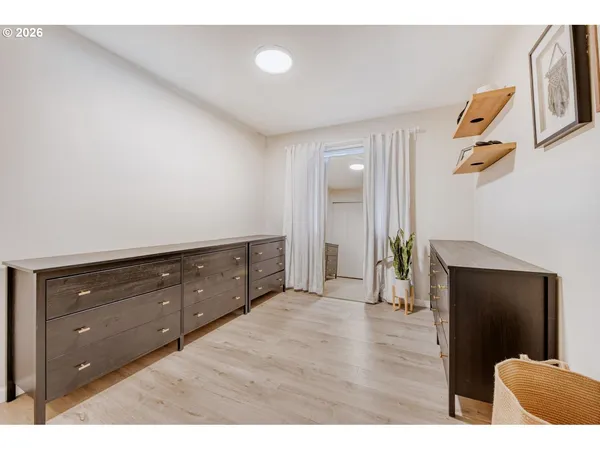 $365,000 | 1422 Southeast 169th Place, Portland, OR 97233