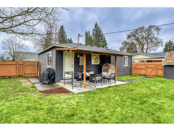 $365,000 | 1422 Southeast 169th Place, Portland, OR 97233