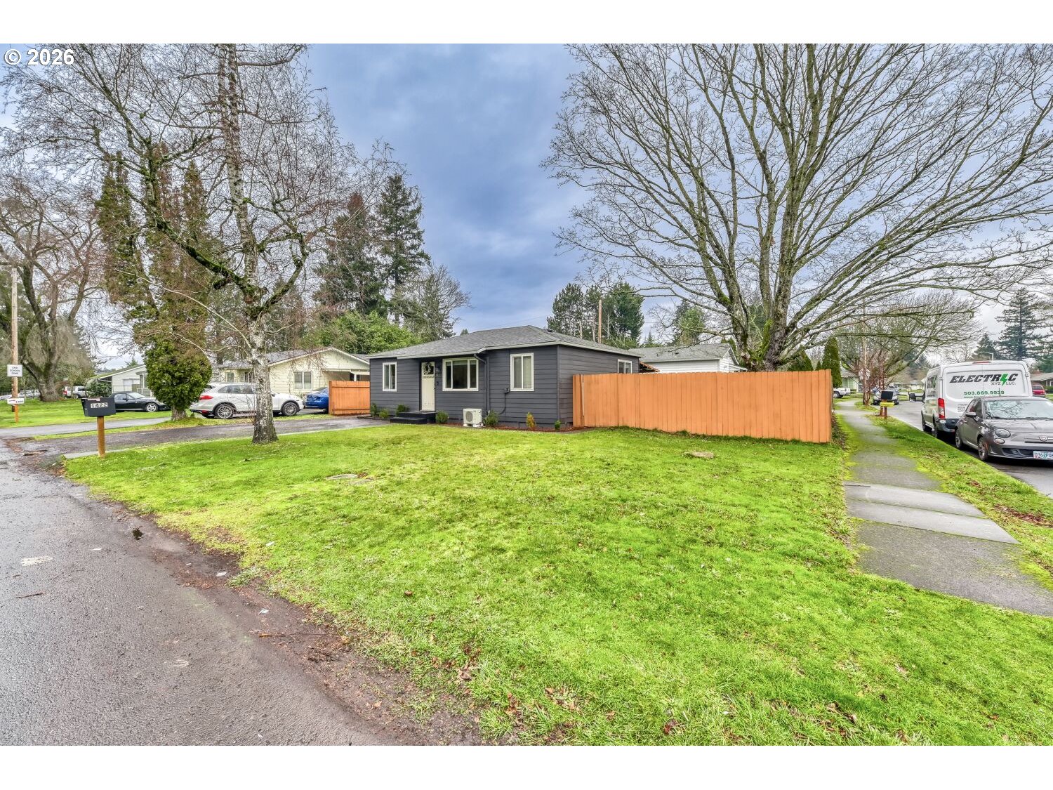 1422 Southeast 169th Place Portland, OR 97233 - Photo 4 of 27