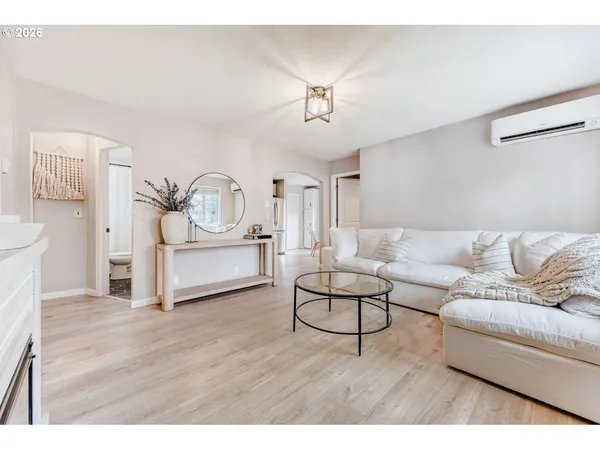 $365,000 | 1422 Southeast 169th Place, Portland, OR 97233