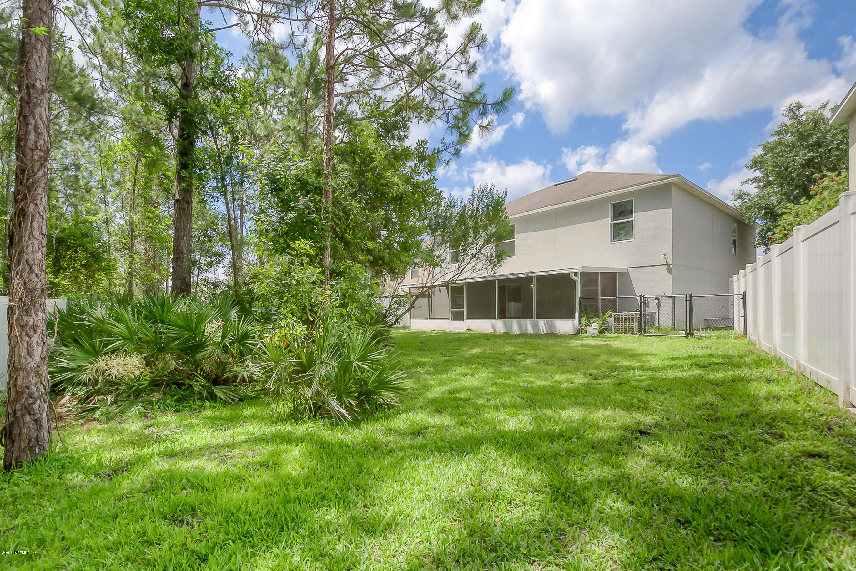 76489 Longleaf Loop Yulee, FL 32097 - Photo 25 of 29 huge backyard
