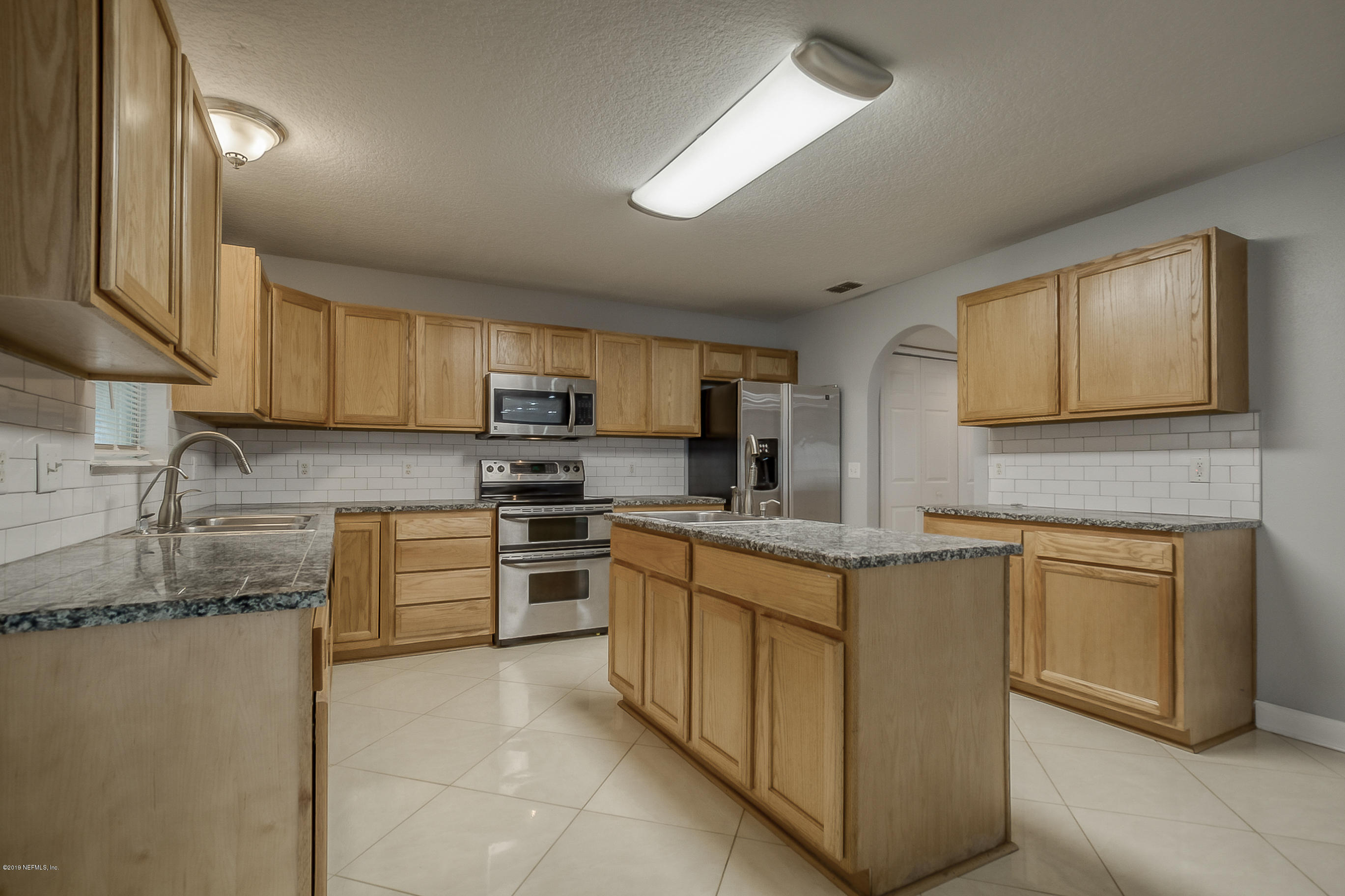 76489 Longleaf Loop Yulee, FL 32097 - Photo 3 of 29 kitchen
