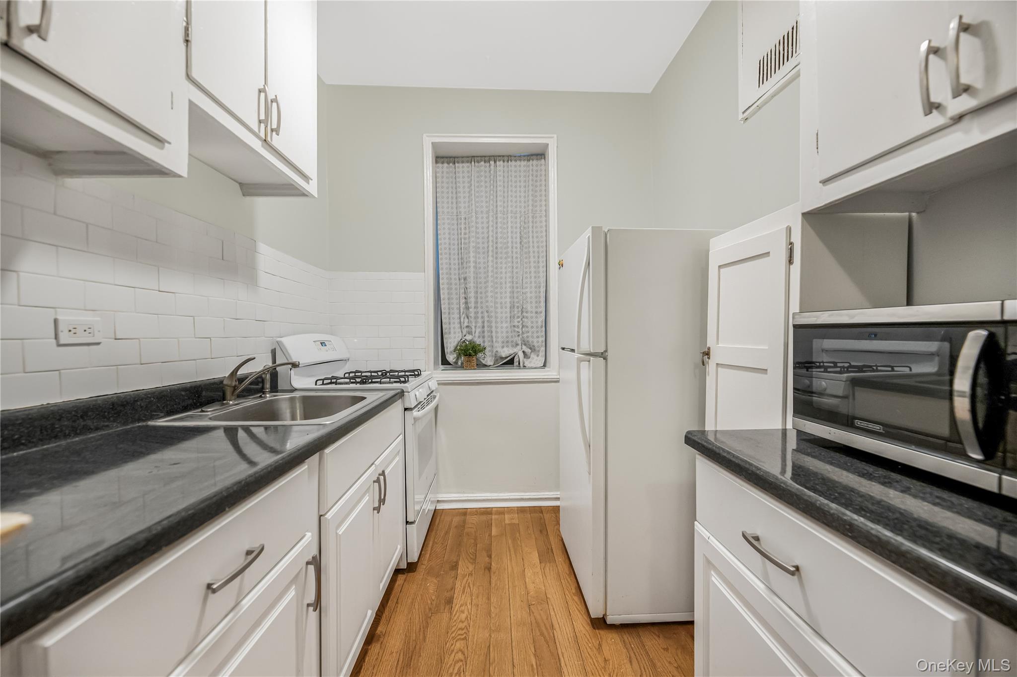 96-11 65th Road, Unit PROF A Queens, NY 11374 - Photo 8 of 21