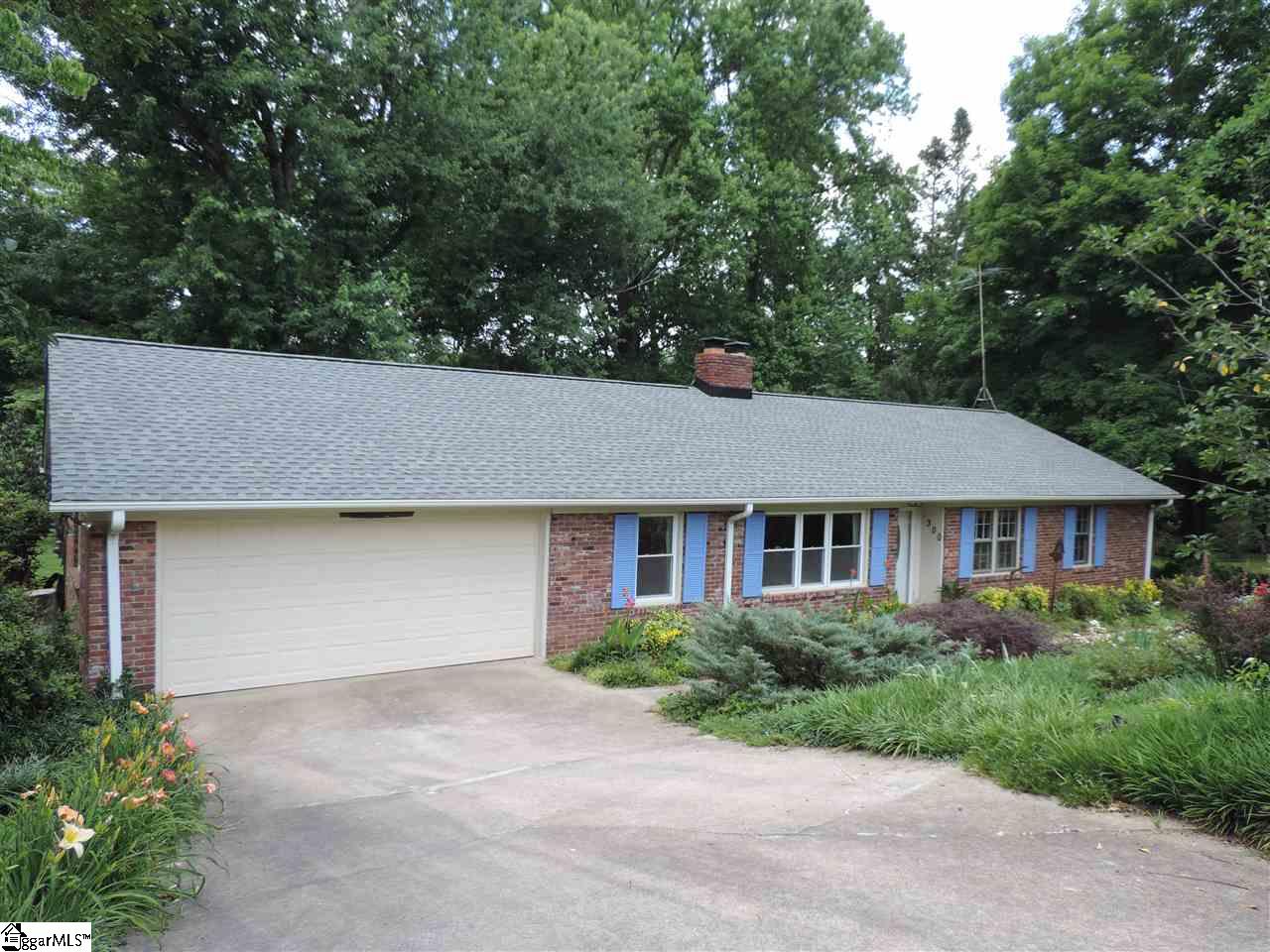 300 Hillbrook Road Taylors, SC 29687 - Photo 1 of 26 Gallery Image 1