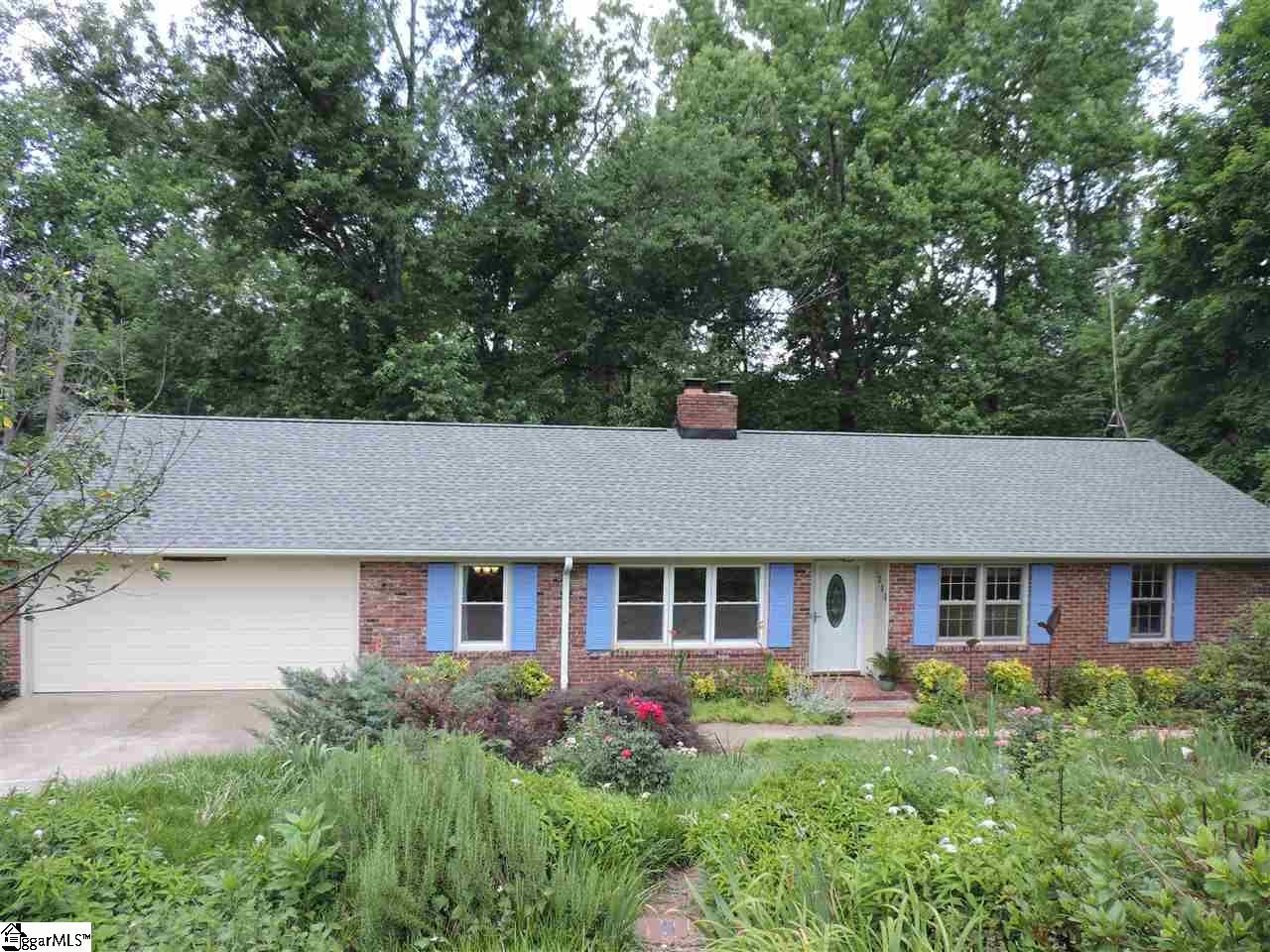 300 Hillbrook Road Taylors, SC 29687 - Photo 2 of 26 Gallery Image 2