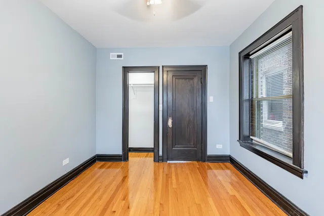 $1,200 | 5805 South Whipple Street, Unit 1, Chicago, IL 60629