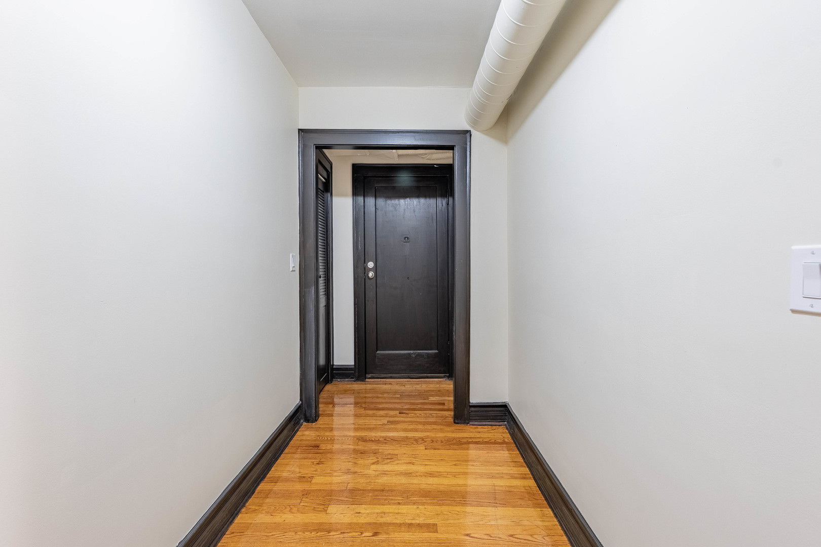 5805 South Whipple Street, Unit 1 Chicago, IL 60629 - Photo 8 of 15