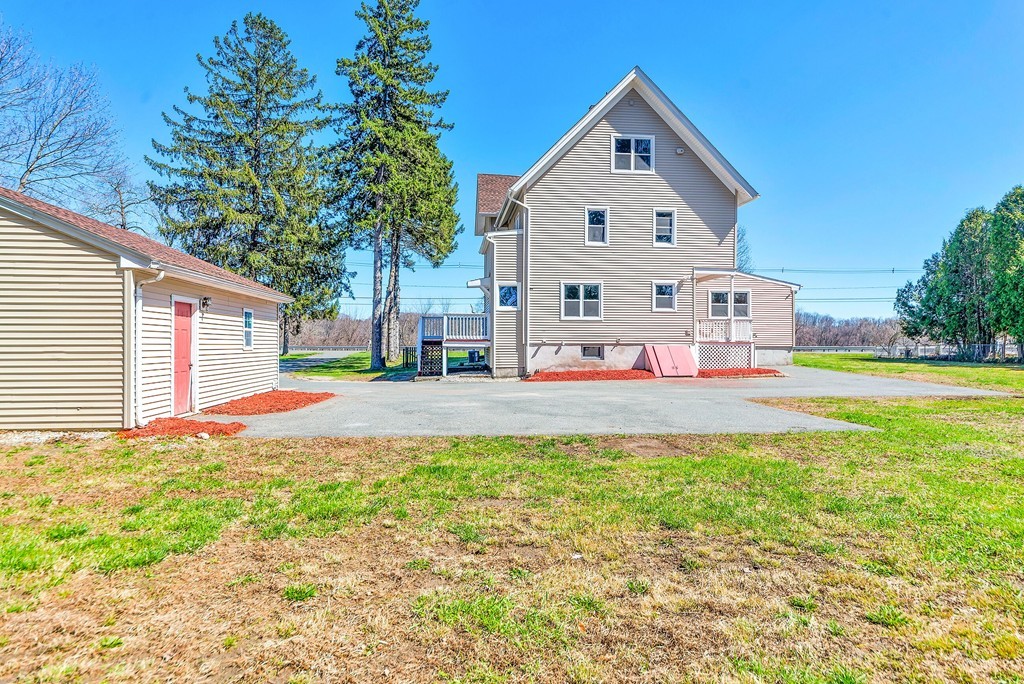 717 River Road Agawam, MA 01001 - Photo 3 of 30 Gallery Image 3