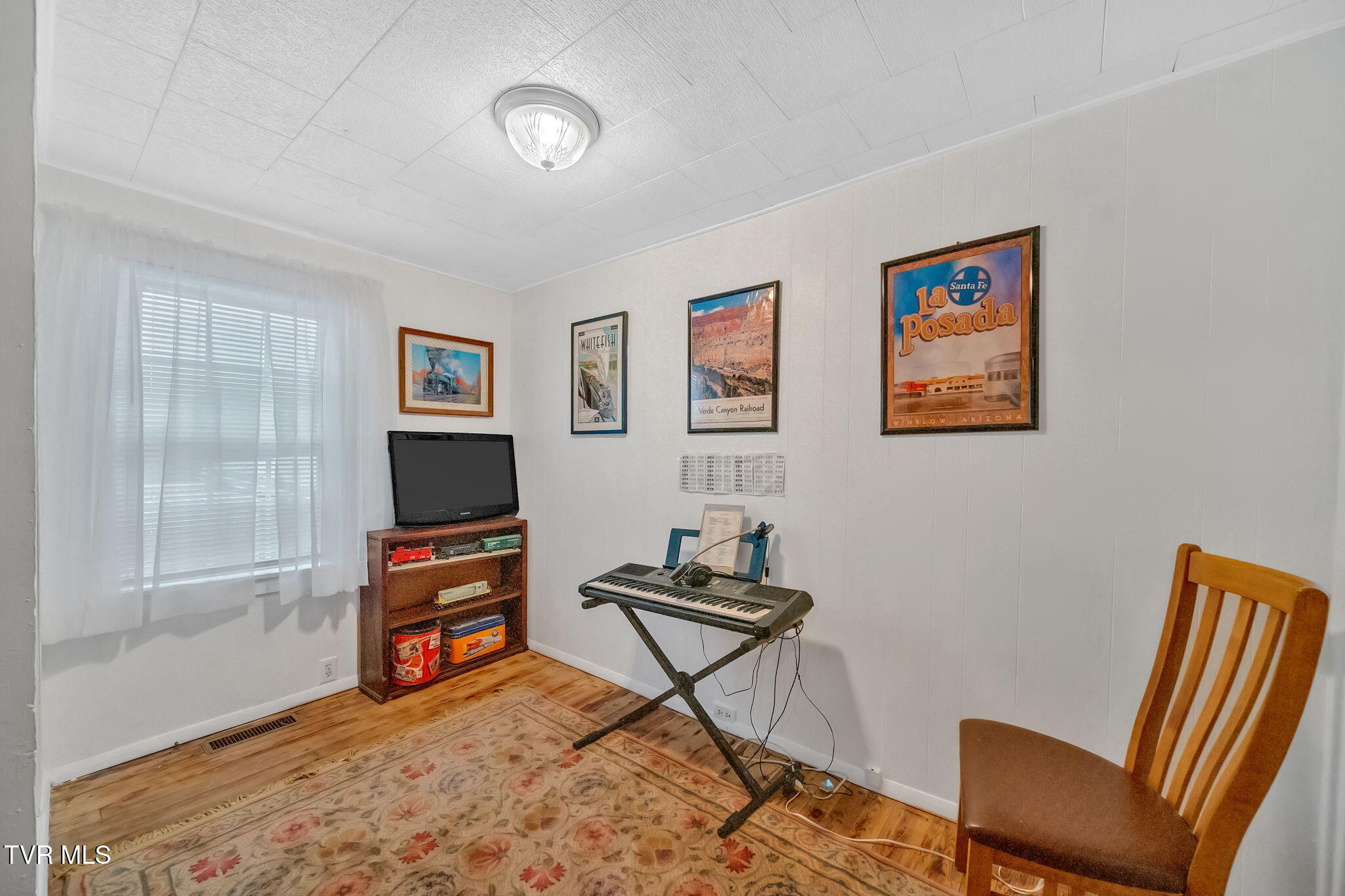 146 Luttrell Street Erwin, TN 37650 - Photo 24 of 49 Bedroom 3