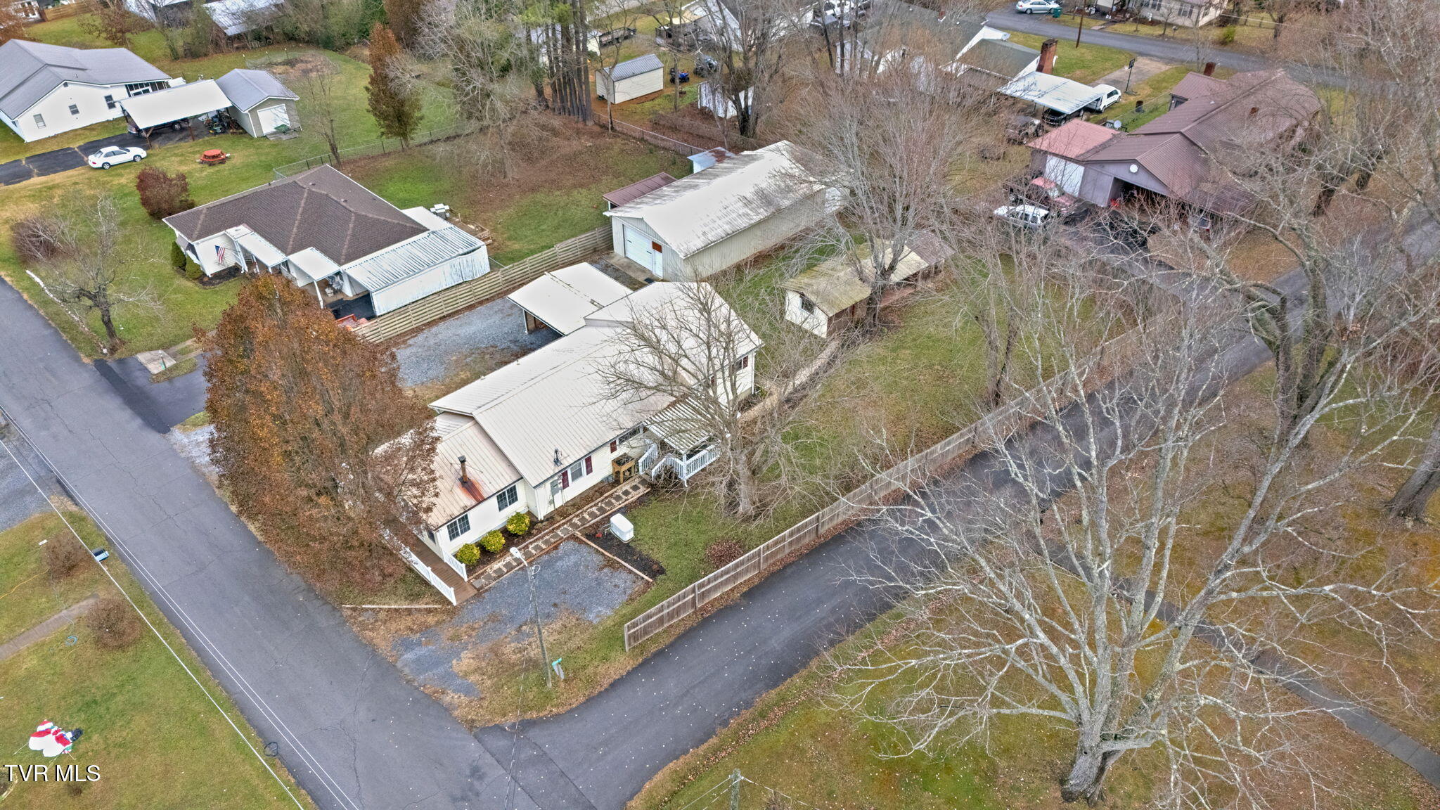 146 Luttrell Street Erwin, TN 37650 - Photo 42 of 49 9-web-or-mls-DJI_20241210093951_0034_D