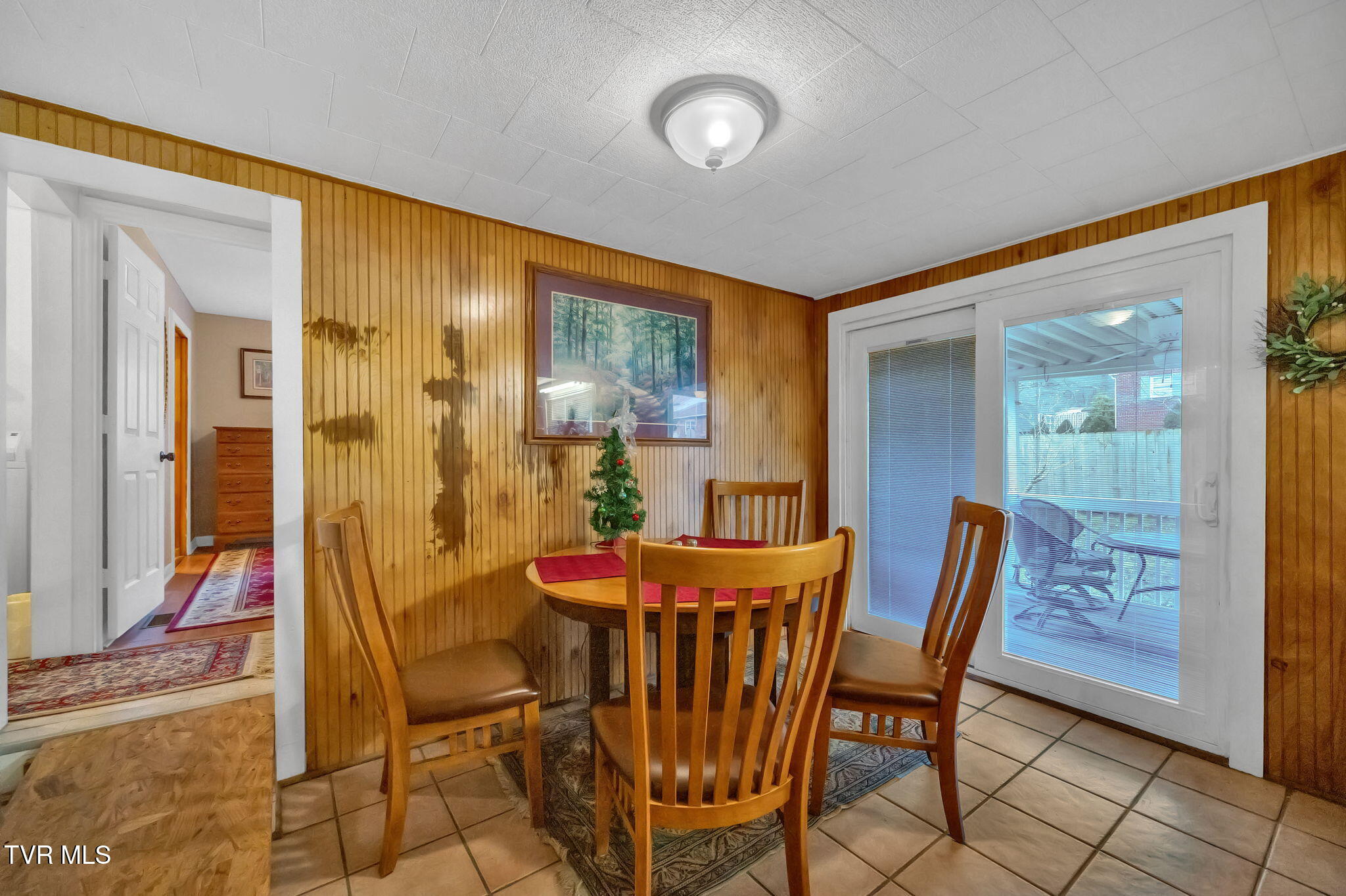 146 Luttrell Street Erwin, TN 37650 - Photo 10 of 49 Dining