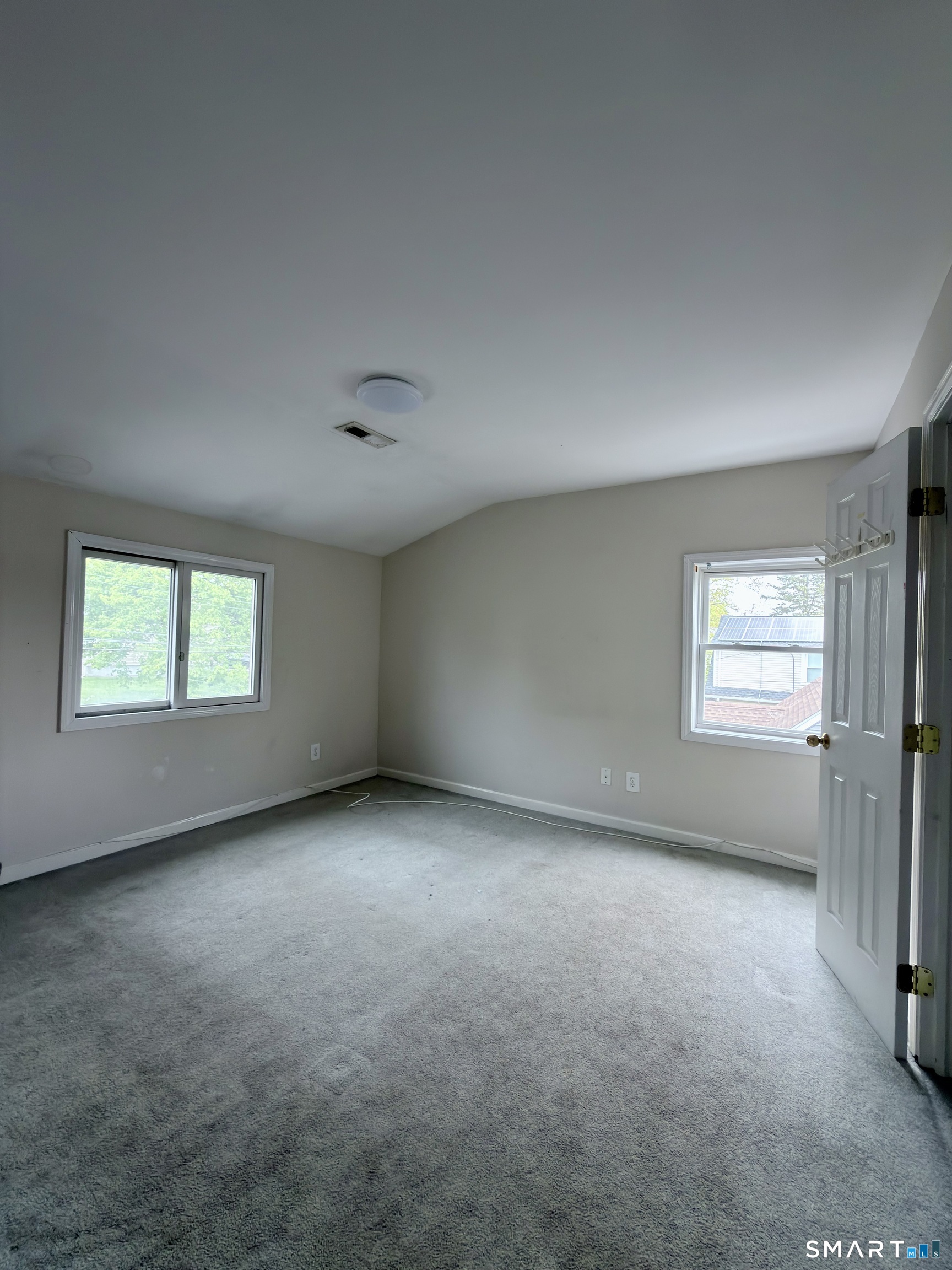 41 Perth Street Bridgeport, CT 06606 - Photo 3 of 7
