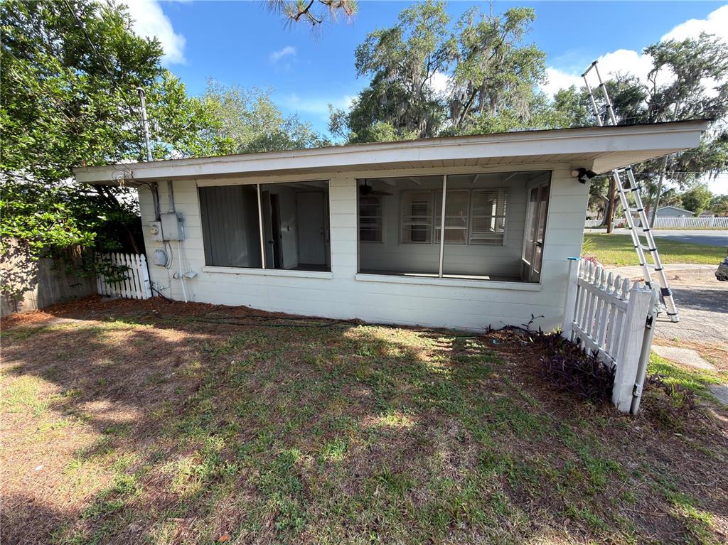 111 South Rhodes Street Mount Dora, FL 32757 - Photo 2 of 17