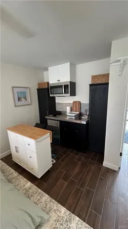 $2,125 | 156 West Mariposa, Unit 1B, San Clemente, CA 92672