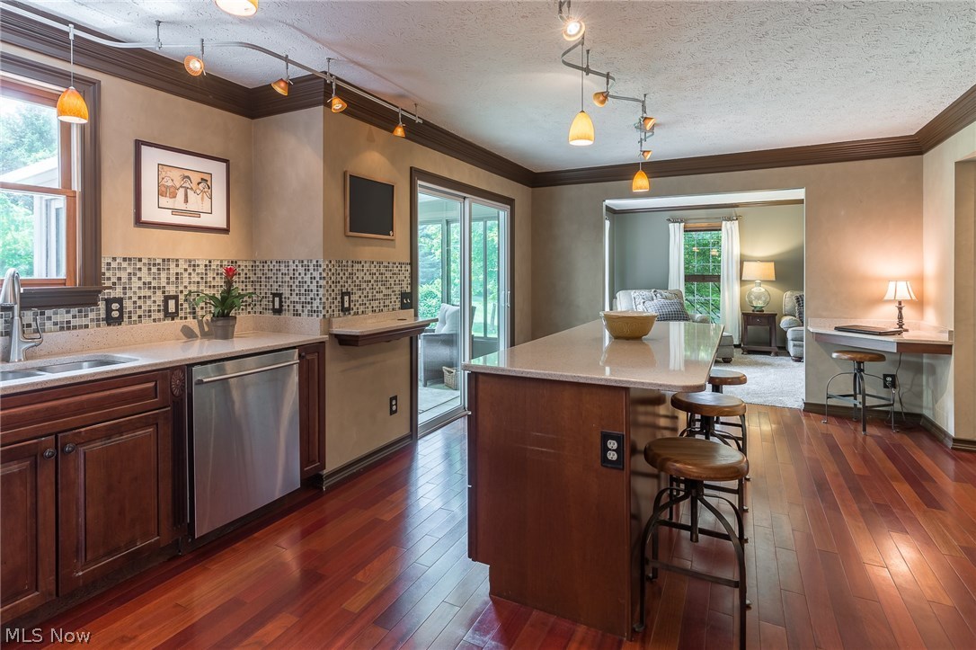 13611 Spring Street Burton, OH 44021 - Photo 6 of 34 Gallery Image 6