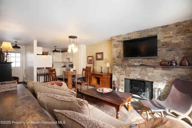 $4,500 | 1880 Meadow Ridge Road, Unit 7, Vail, CO 81657
