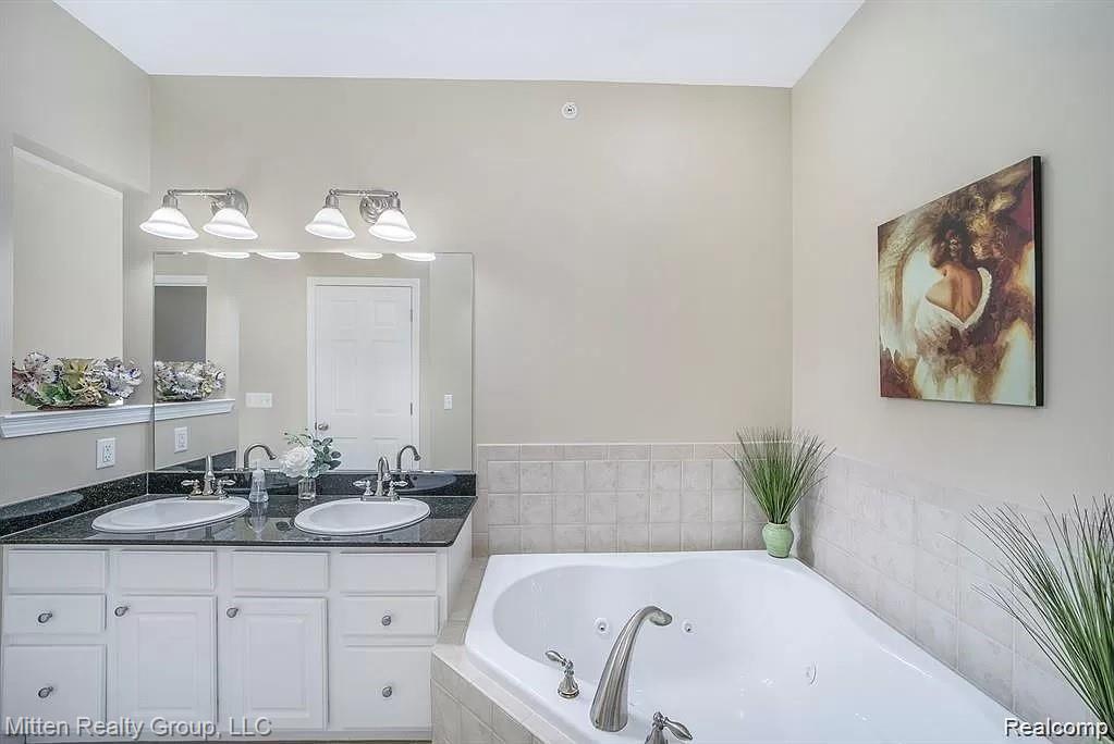 242 Mill Street Rochester, MI 48307 - Photo 24 of 29