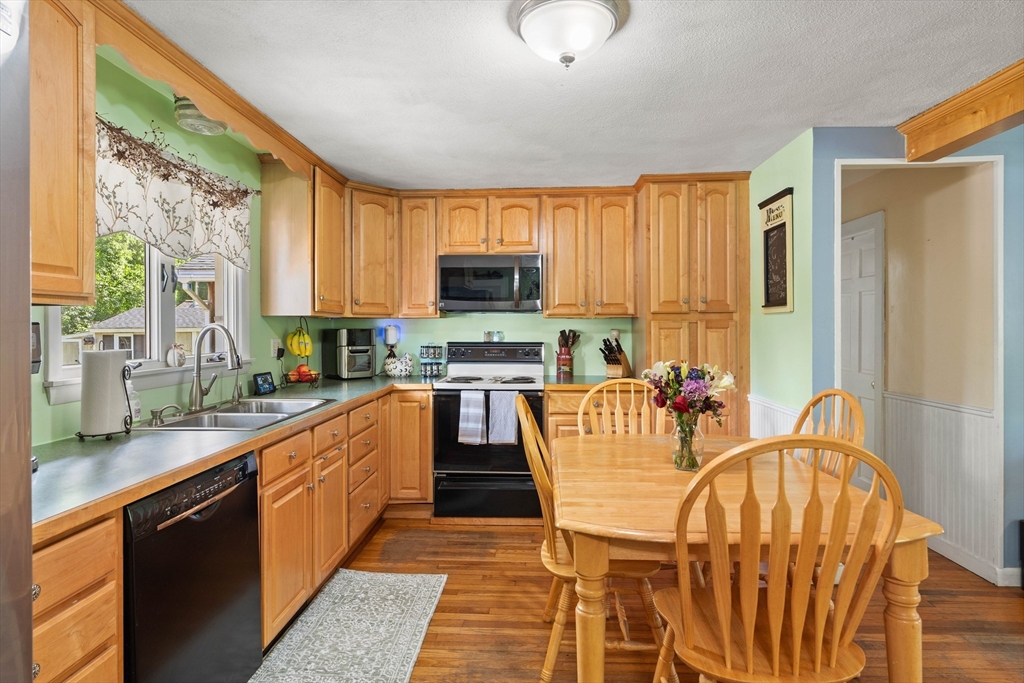 78 Lowell Road Pepperell, MA 01463 - Photo 11 of 38 Gallery Image 11