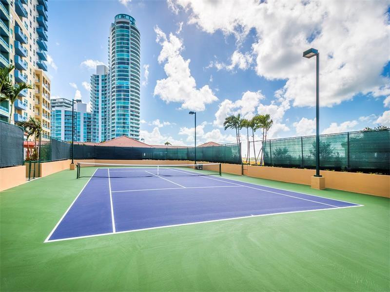 90 Alton Road, Unit 1403 Miami Beach, FL 33139 - Photo 13 of 31 Photo 13