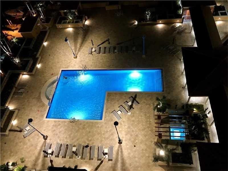 90 Alton Road, Unit 1403 Miami Beach, FL 33139 - Photo 22 of 31 Photo 22