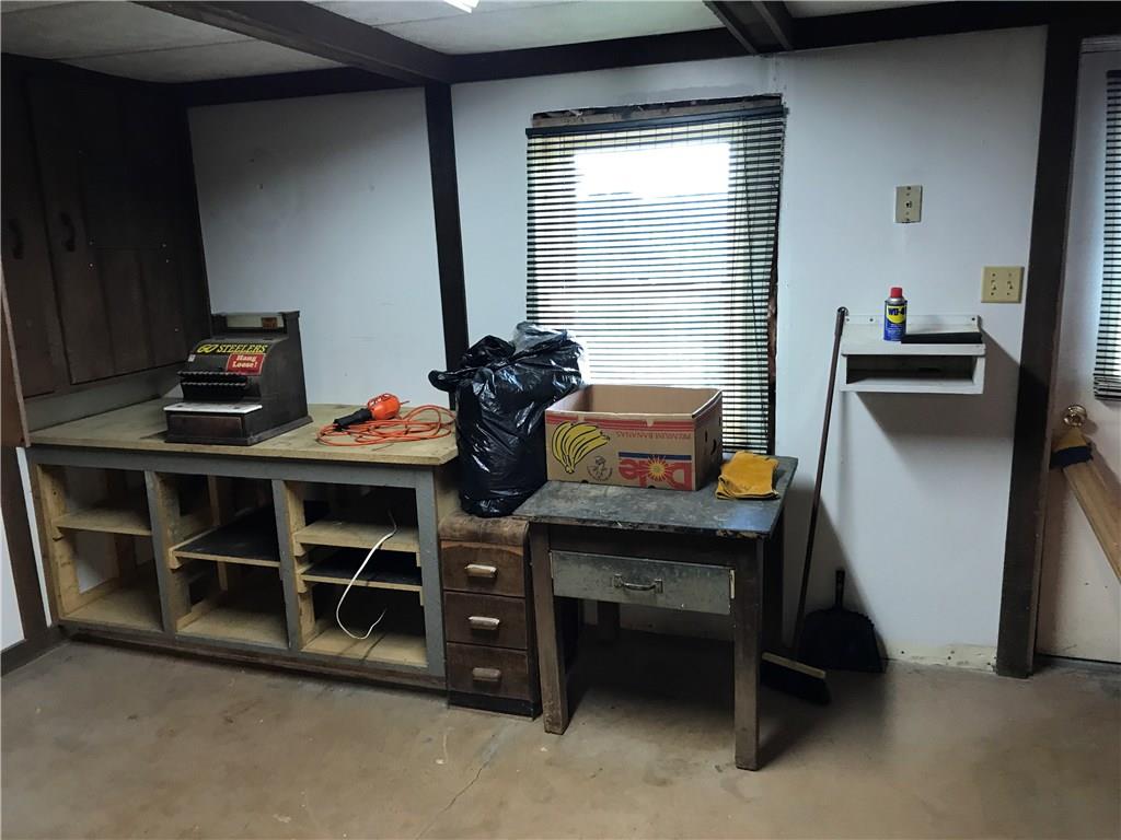 3500 Mt Troy Road Pittsburgh, PA 15212 - Photo 17 of 18 WORK AREA