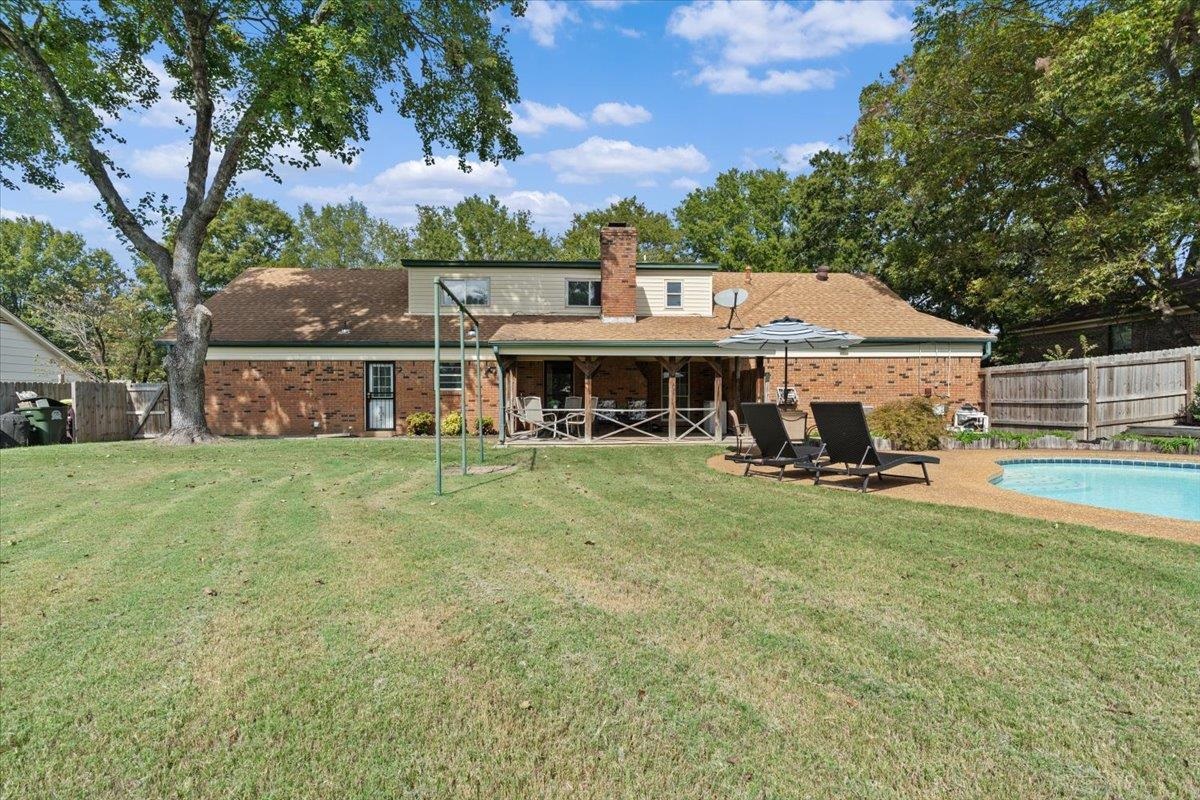 369 Taraview Road Collierville, TN 38017 - Photo 29 of 34 a view of house with outdoor space and sitting area