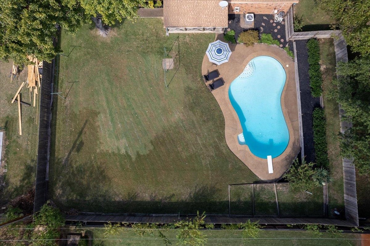 369 Taraview Road Collierville, TN 38017 - Photo 33 of 34 an aerial view of a house with a swimming pool patio and outdoor seating