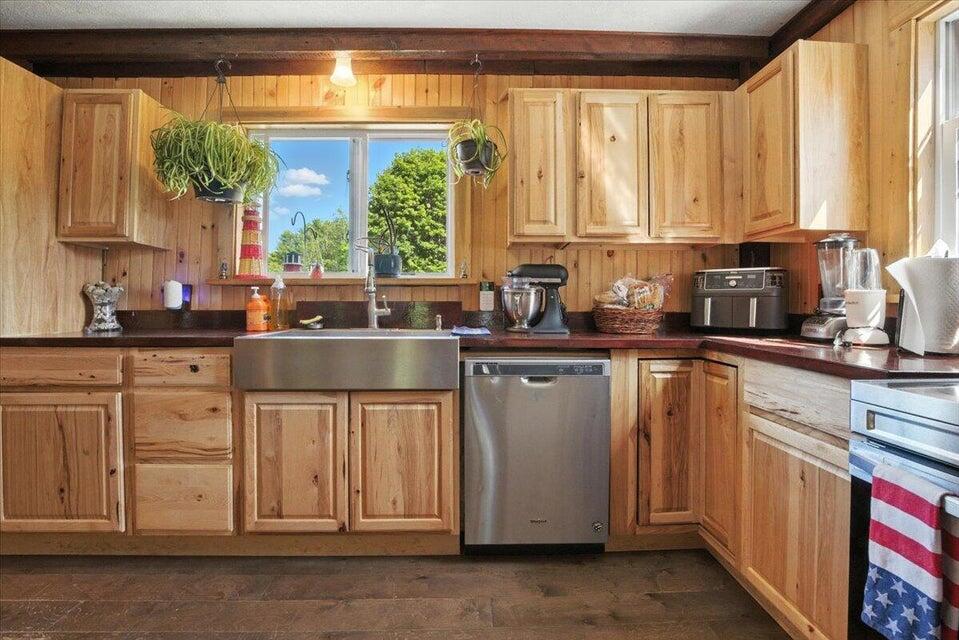 817 Riverside Drive Augusta, ME 04330 - Photo 19 of 54 20