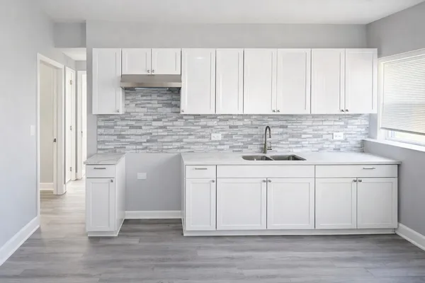 $2,500 | 843 East Marquette Road, Unit 2, Chicago, IL 60637