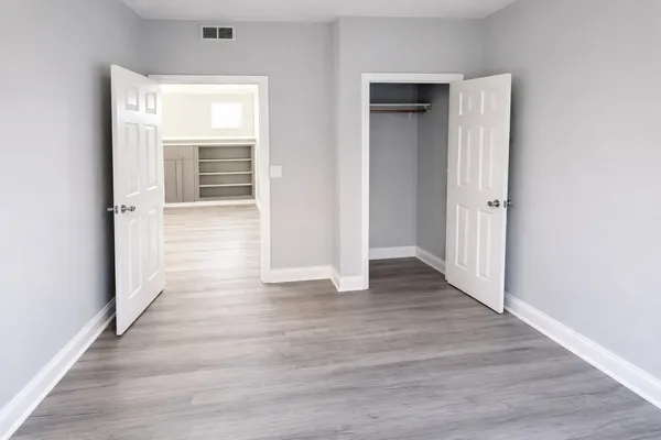 $2,500 | 843 East Marquette Road, Unit 2, Chicago, IL 60637