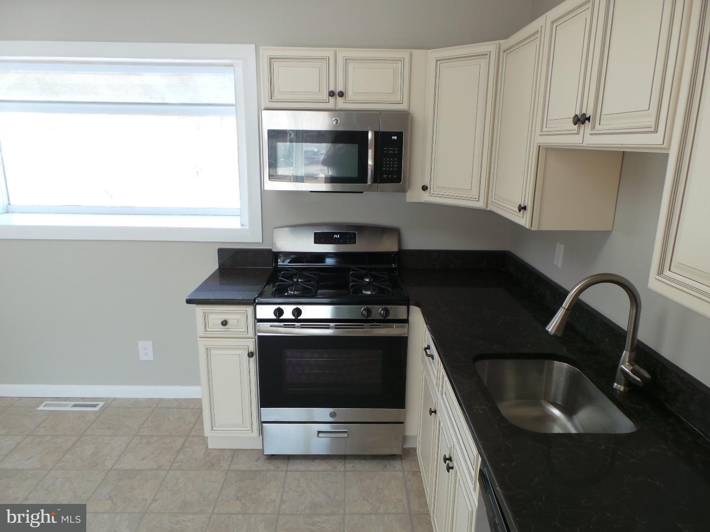 144 Country Club Road Pine Hill, NJ 08021 - Photo 2 of 18 Gallery Image 2