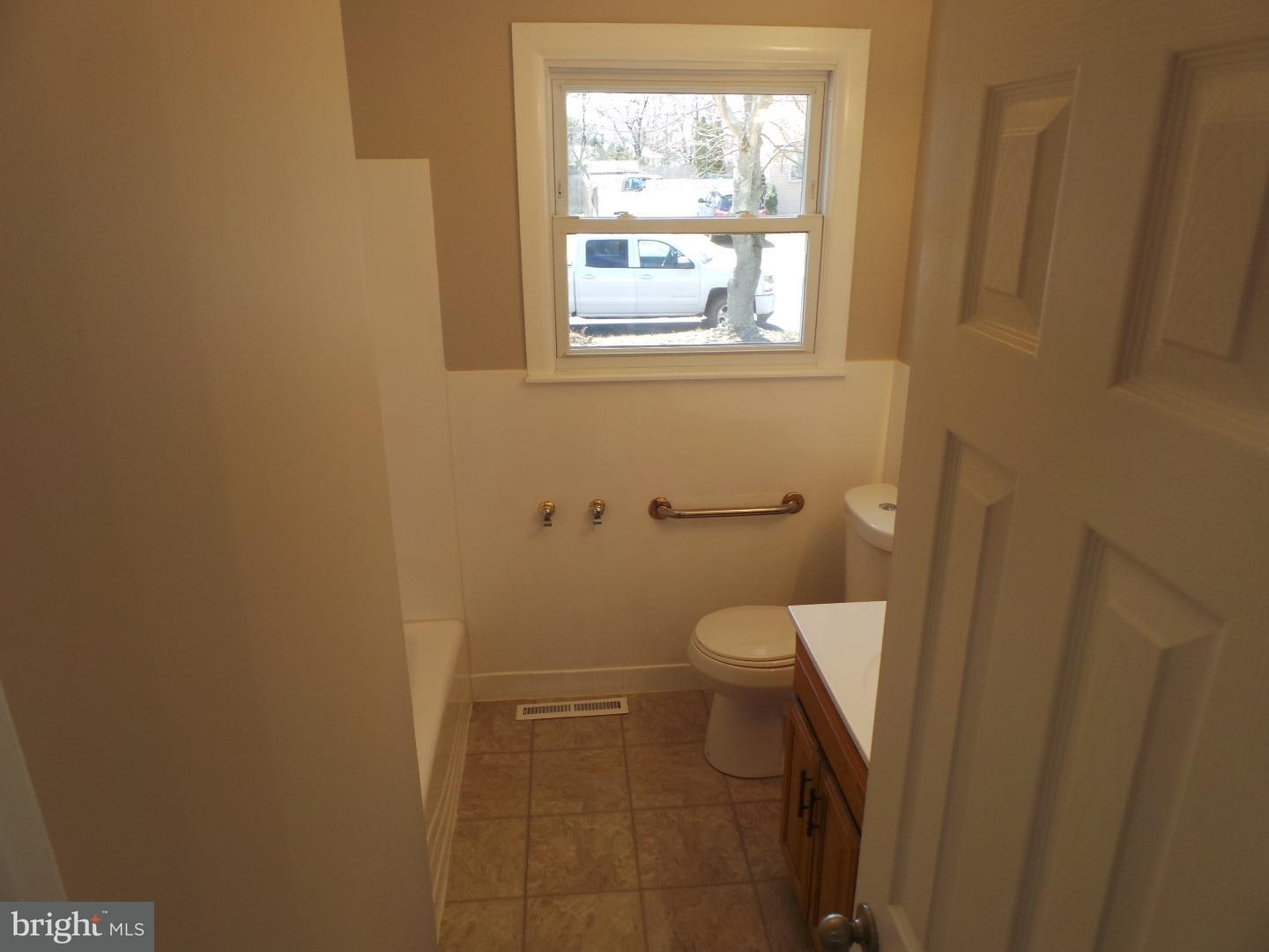 144 Country Club Road Pine Hill, NJ 08021 - Photo 7 of 18 Gallery Image 7