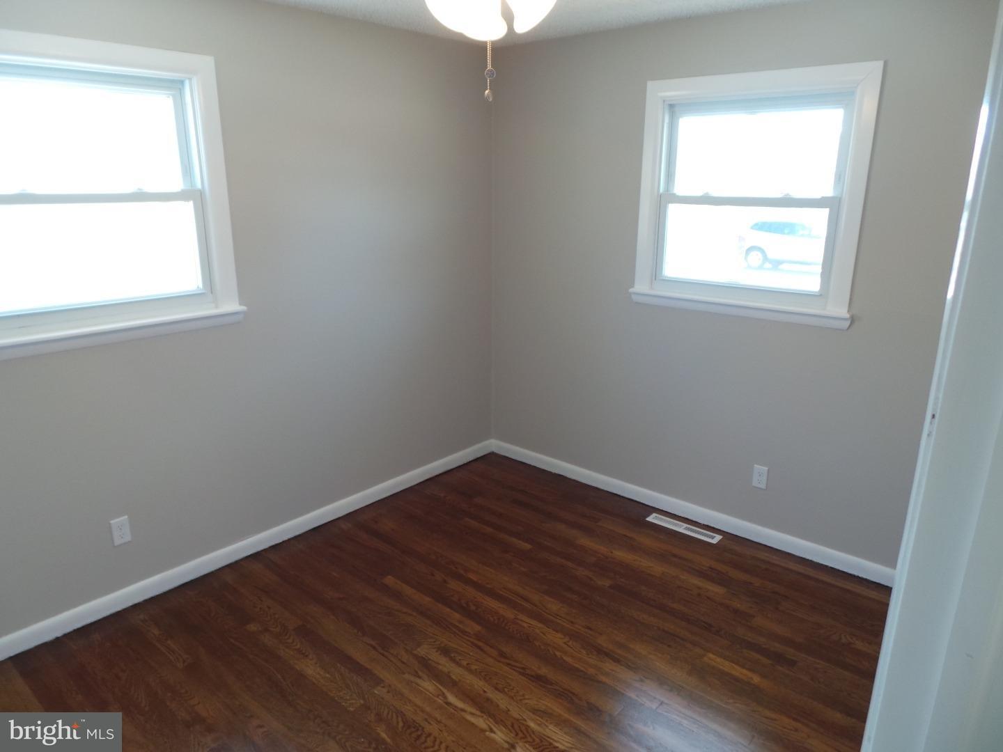 144 Country Club Road Pine Hill, NJ 08021 - Photo 10 of 18 Gallery Image 10