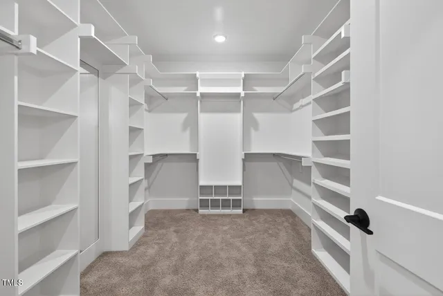 $1,250,000 | 122 Sanderway Drive, Chapel Hill, NC 27516