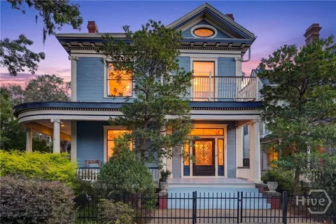 $1,249,000 | 121 East 36th Street, Savannah, GA 31401