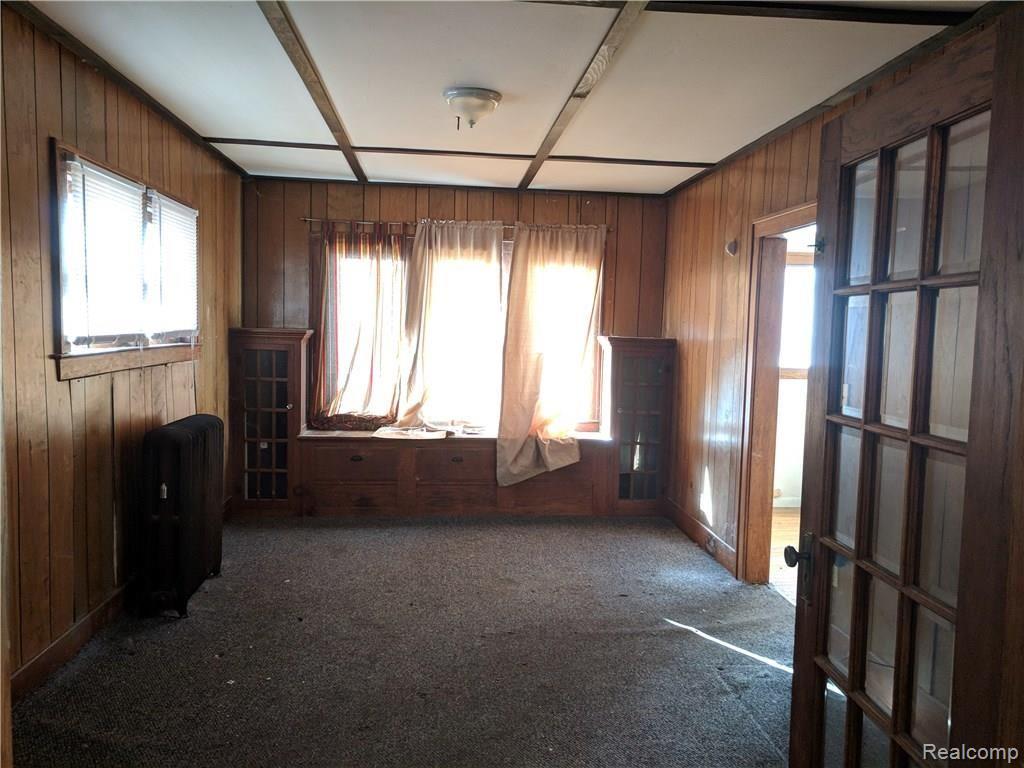 227 West Auburn Road Rochester Hills, MI 48307 - Photo 7 of 9