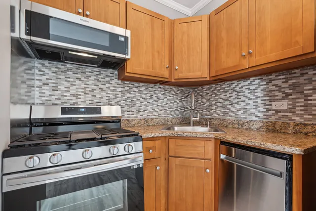 $1,750 | 5135 South Kenwood Avenue, Unit 603, Chicago, IL 60615