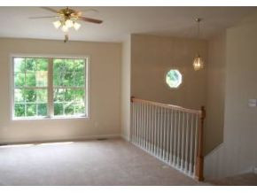 195 New Hope Road Jonesborough, TN 37659 - Photo 3 of 3 Similar Living Room