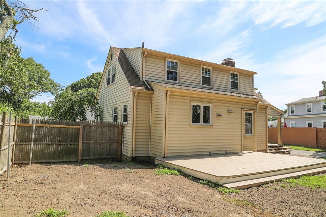 6 Seba Kent Road Pawtucket, RI 02861 - Photo 9 of 36 Gallery Image 9