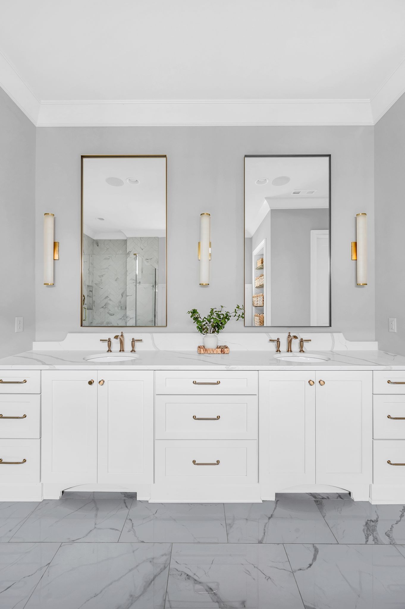 6081 Pasquo Road Nashville, TN 37221 - Photo 43 of 70 a bathroom with a sink vanity and mirror