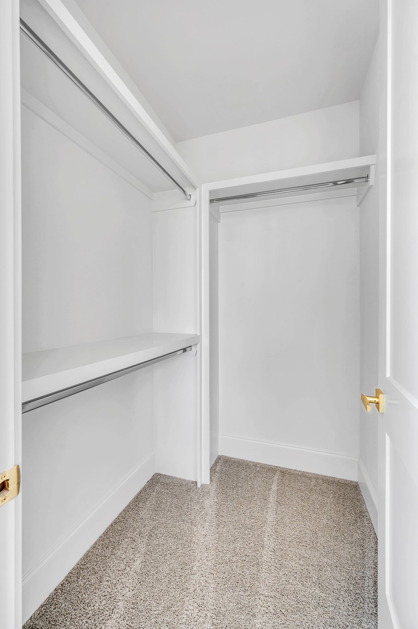 6081 Pasquo Road Nashville, TN 37221 - Photo 63 of 70 a view of an empty walk in closet