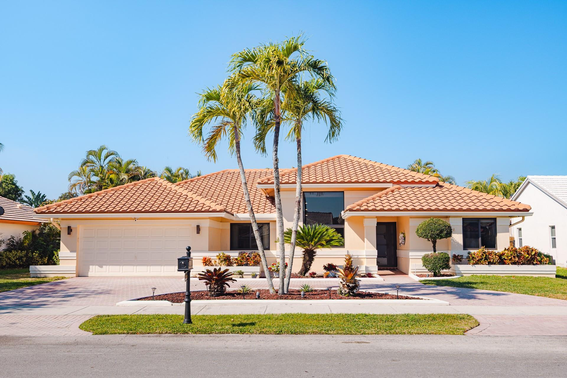 3313 Ridge Trace Davie, FL 33328 - Photo 3 of 50 Photo 3