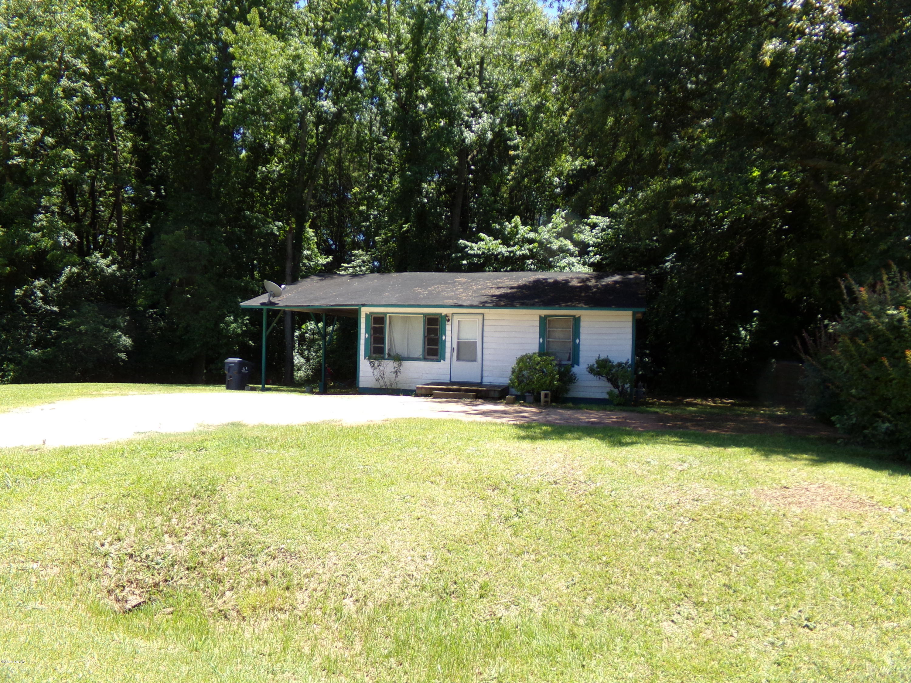 38 North Frontage Road Forsyth, GA 31029 - Photo 2 of 5 100_0628
