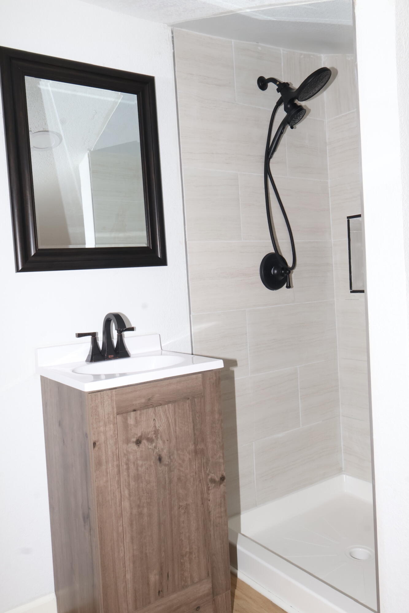 2360 North 48th Street Milwaukee, WI 53210 - Photo 14 of 23 IMG_6079