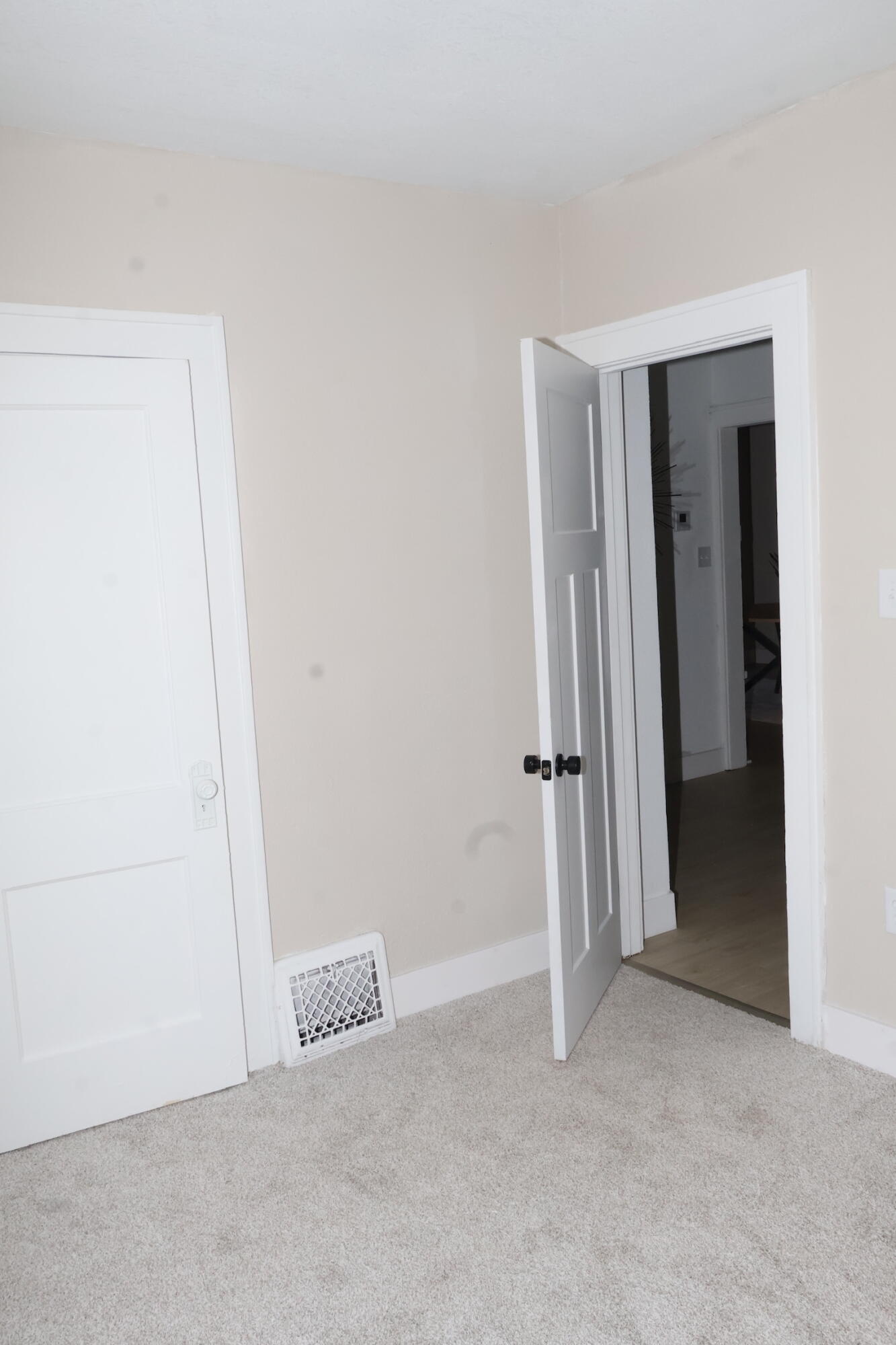 2360 North 48th Street Milwaukee, WI 53210 - Photo 15 of 23 BEDROOM 4- 2ND FLR