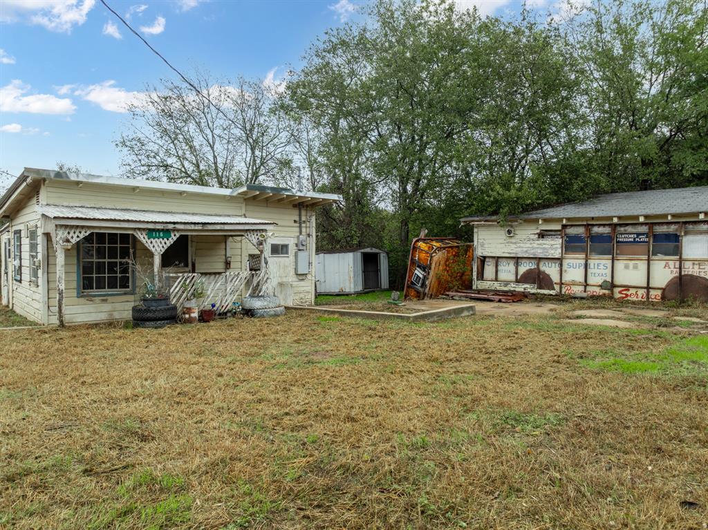 116 Fox Run Whitney, TX 76692 - Photo 14 of 34 a view of a house with backyard and garden