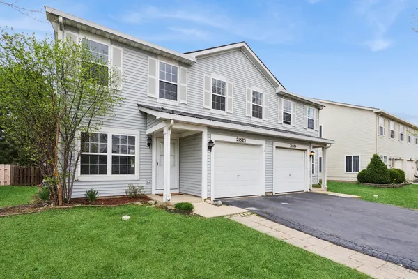 $2,650 | 21523 Franklin Circle, Unit 21523, Plainfield, IL 60544
