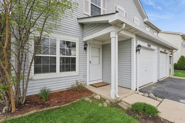 $2,650 | 21523 Franklin Circle, Unit 21523, Plainfield, IL 60544