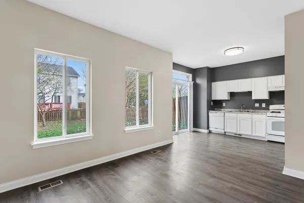 $2,650 | 21523 Franklin Circle, Unit 21523, Plainfield, IL 60544